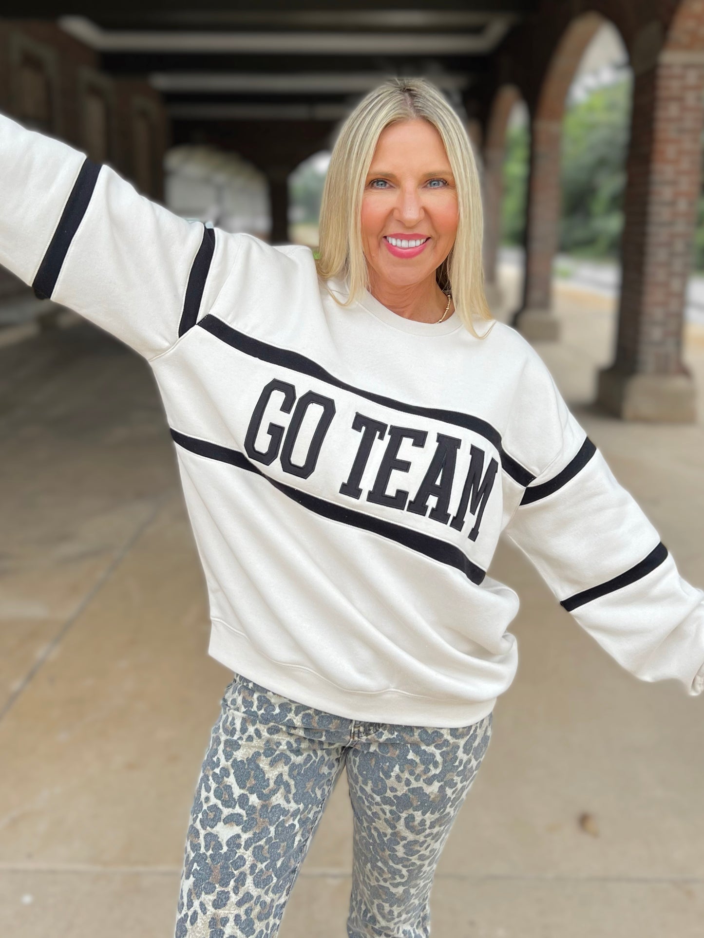 VH GO TEAM Crewneck