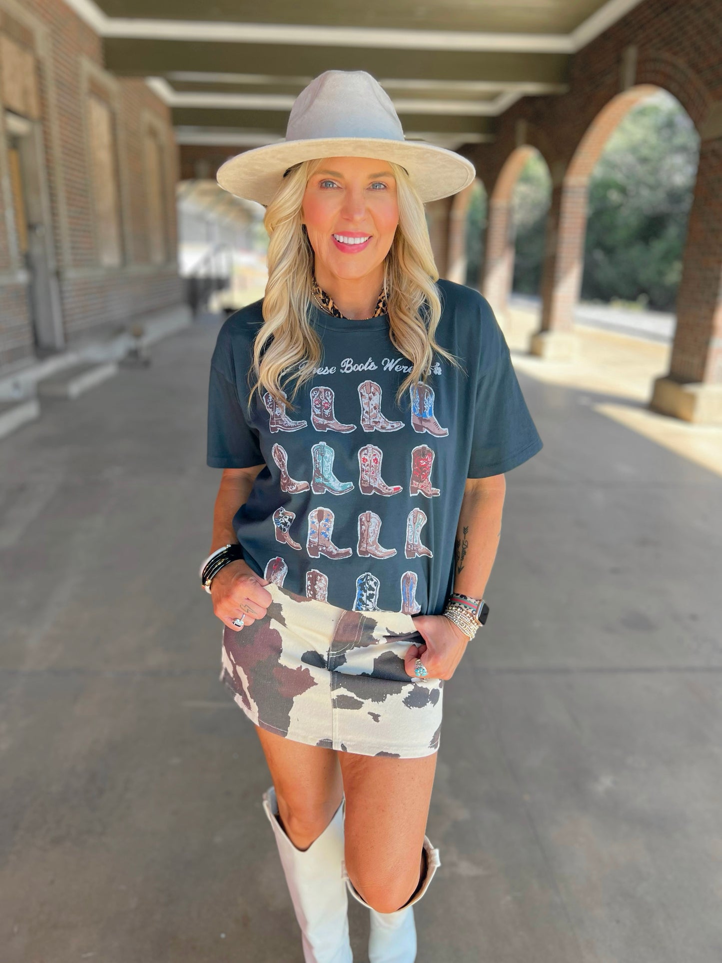 Daydreamer Boots for Walking Tee