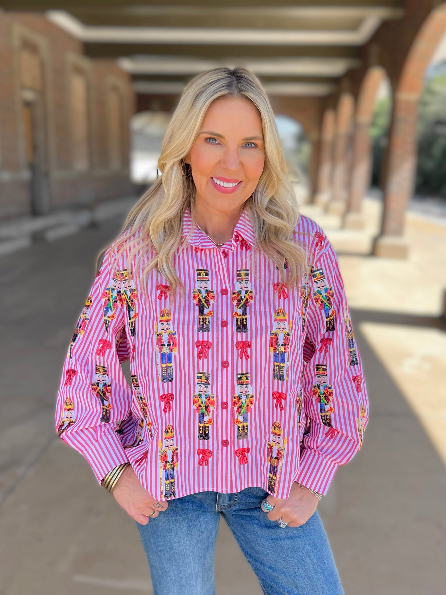 QOS Nutcracker & Bow Button Up Top