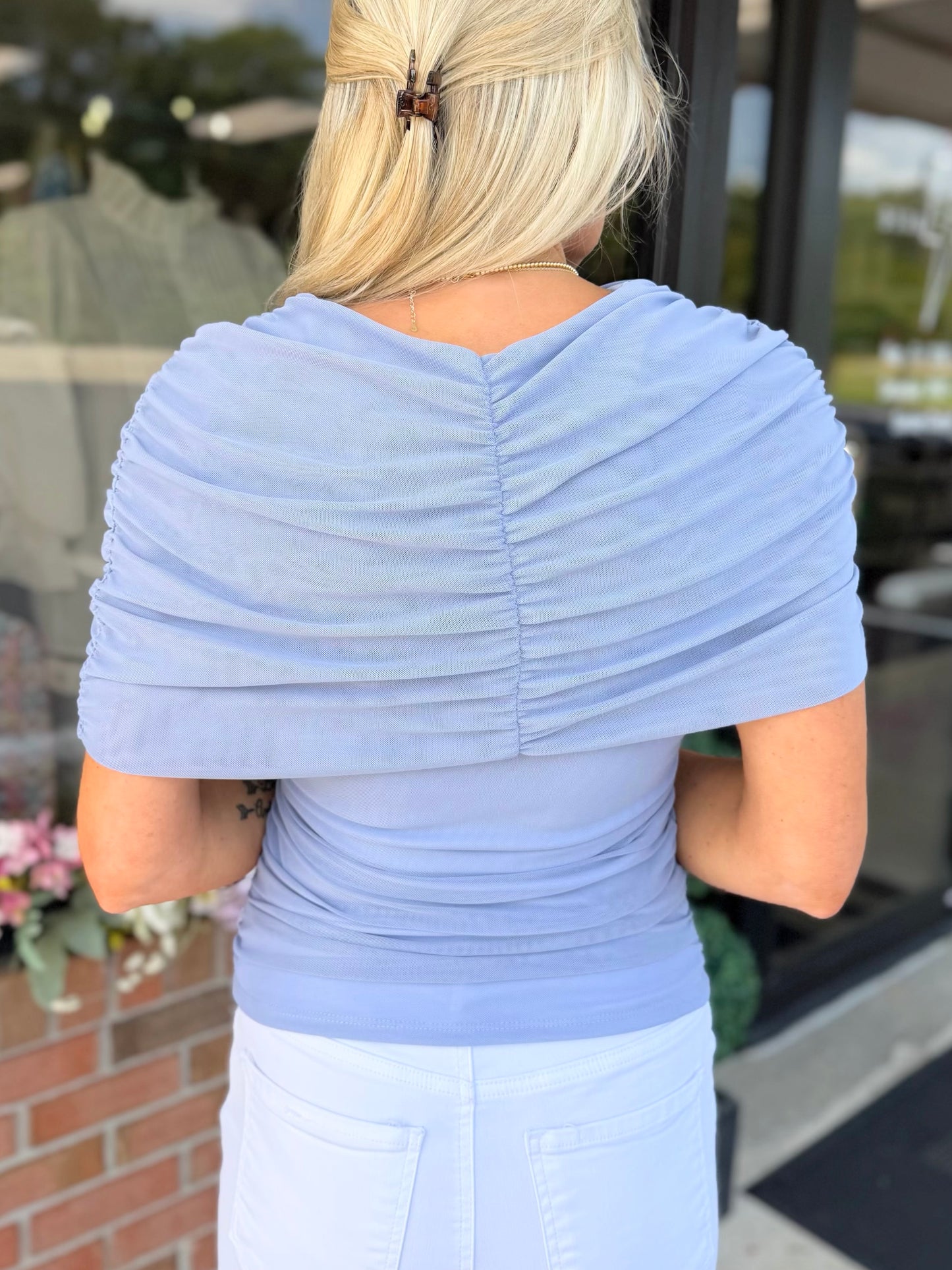 Asymmetrical Mesh Top