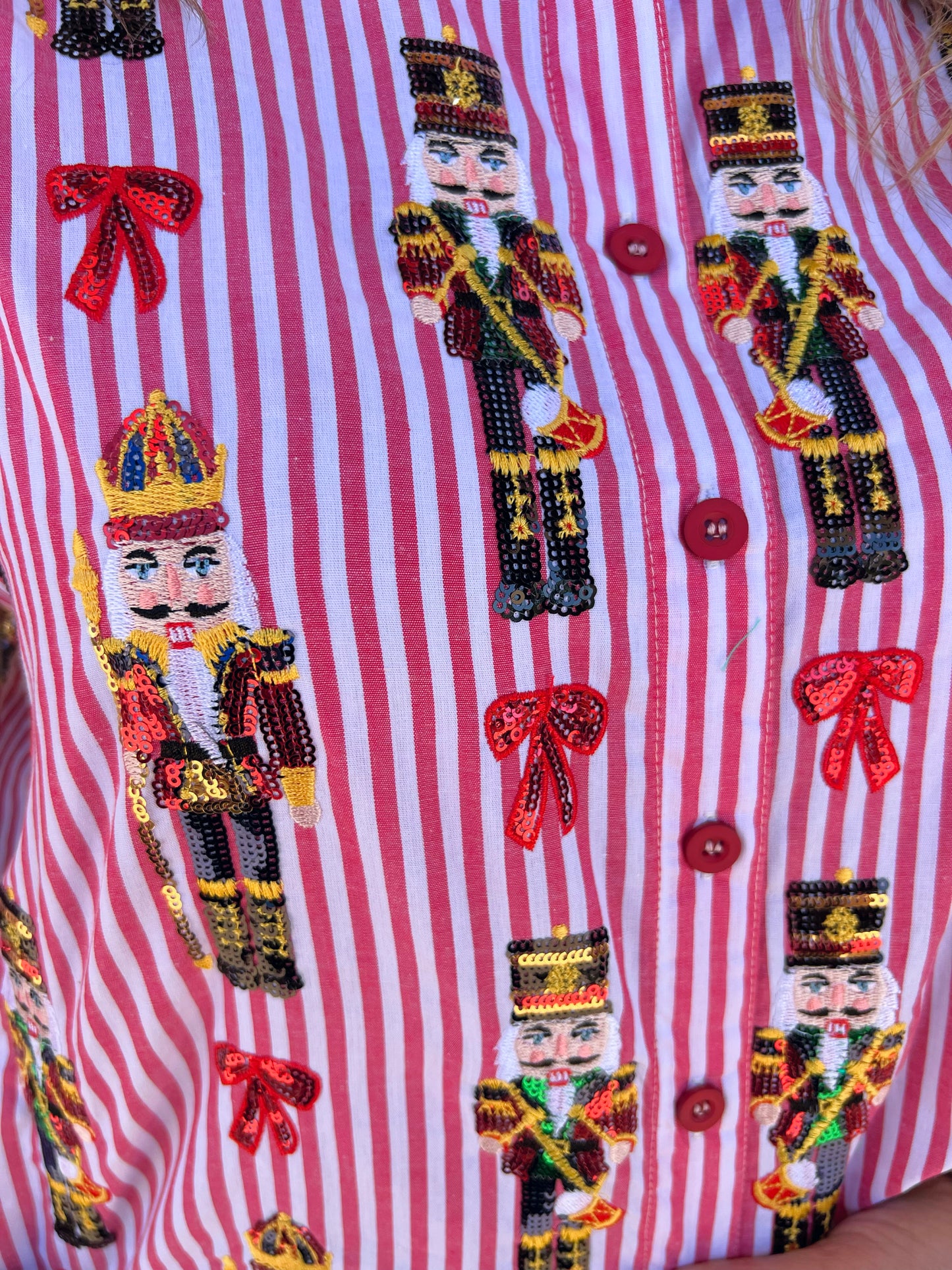 QOS Nutcracker & Bow Button Up Top