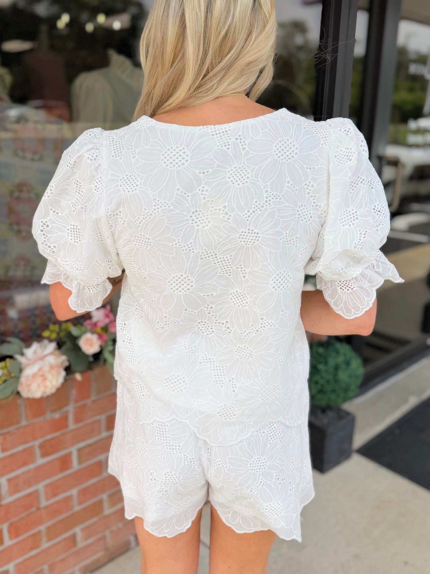 Eyelet Flower Set