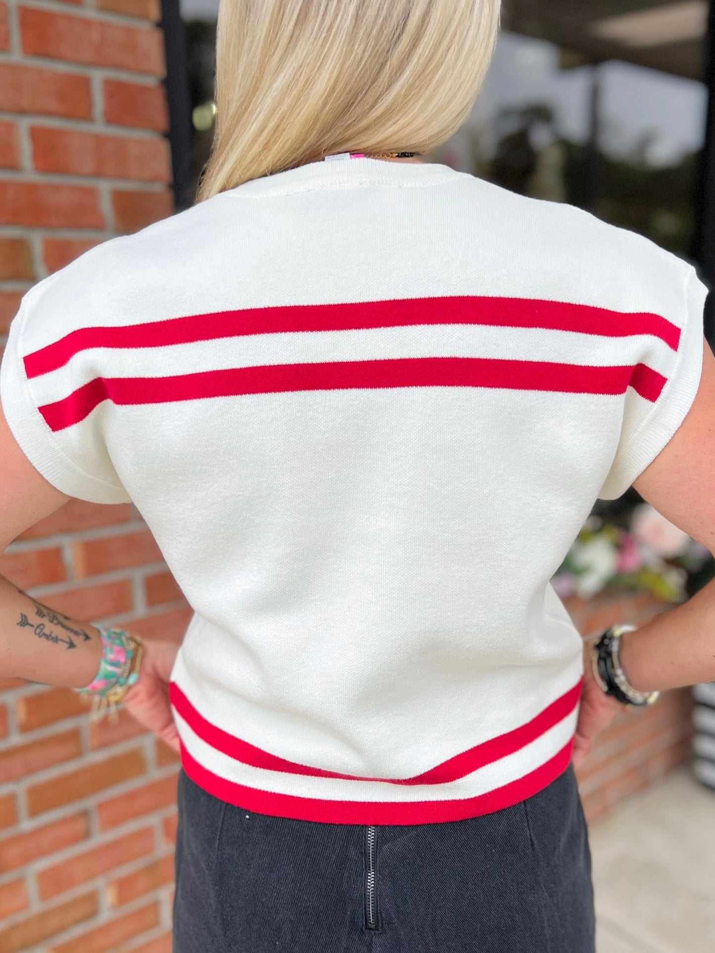 QOS Bama Short Sleeve Sweater