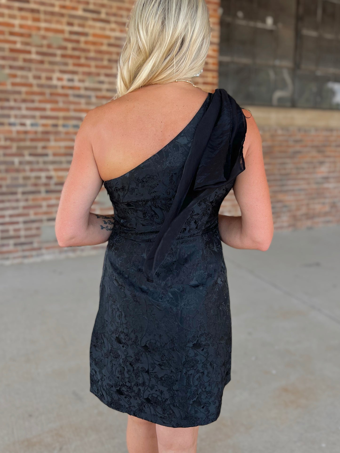 Henefer One Shoulder Mini Dress