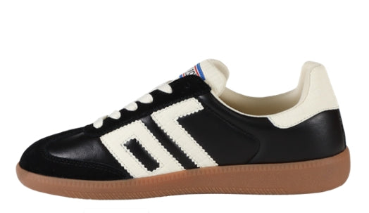 Back 70 Cloud Nc Sneaker in Black Milk