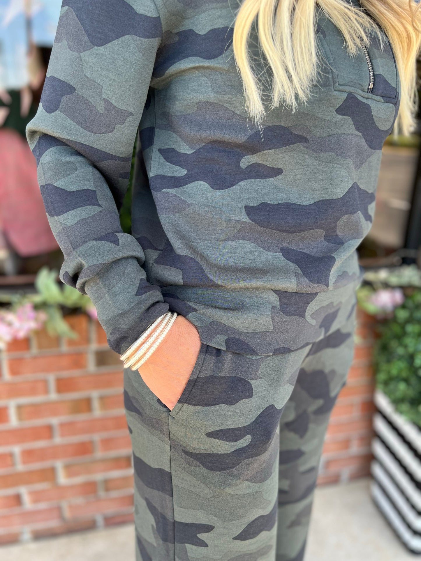 VH Camo Cloud Fleece Quarter Zip