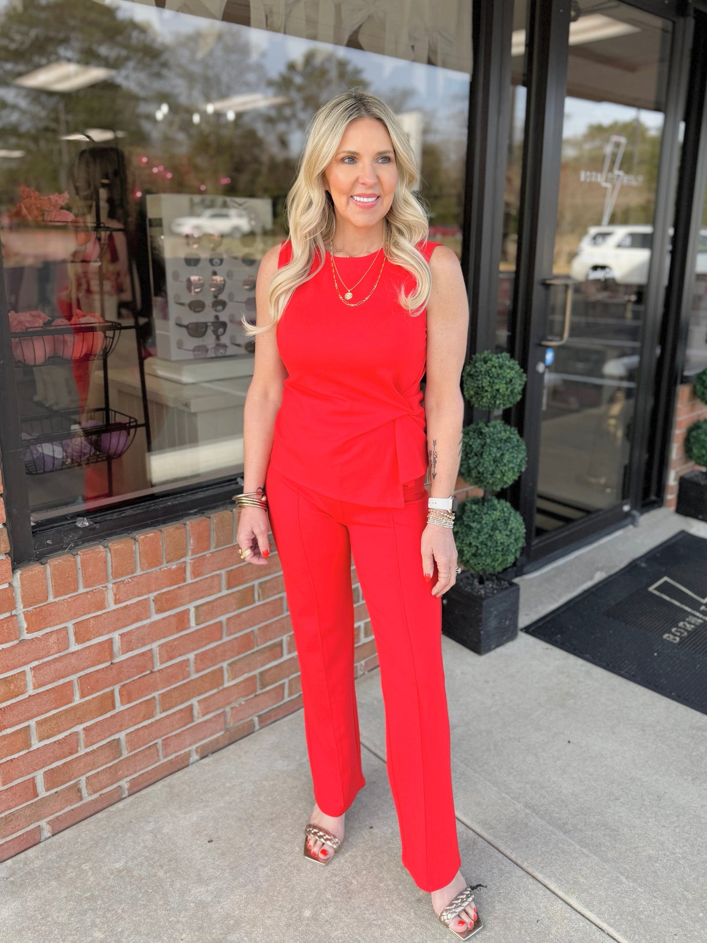 Twist Detail Sleeveless Top
