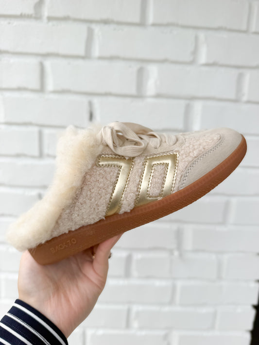 Back 70 Easter Fl in Butter Gold