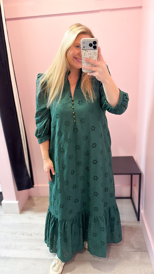 Floral Eyelet Dress - Curvy