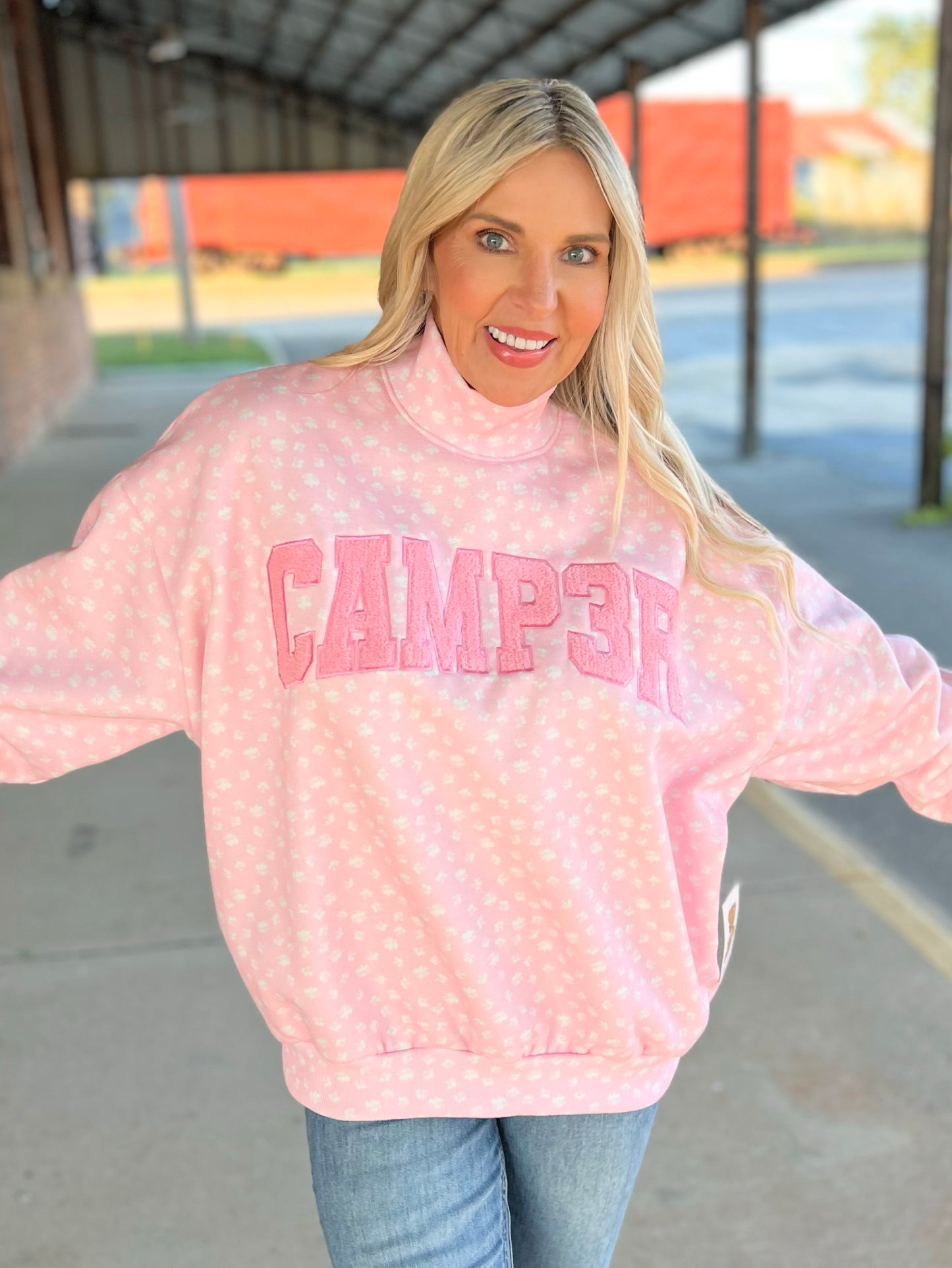 HC Ditsy Daisy Mock Neck Sweatshirt