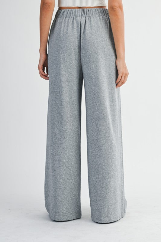 Pleated Wide Leg Sweatpants