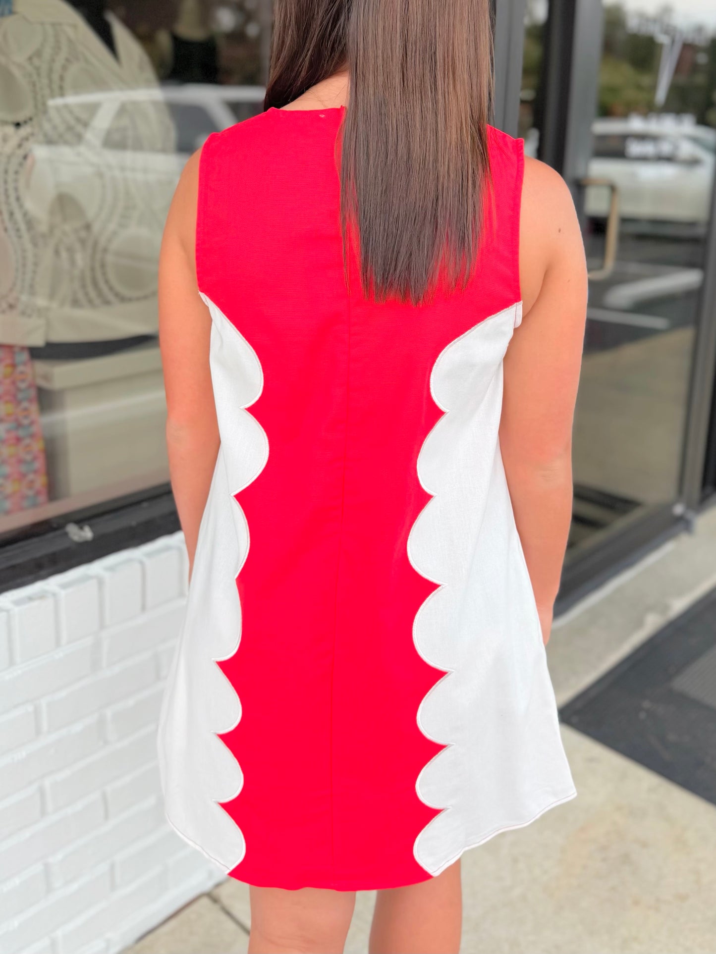 Sleeveless Scallop Dress