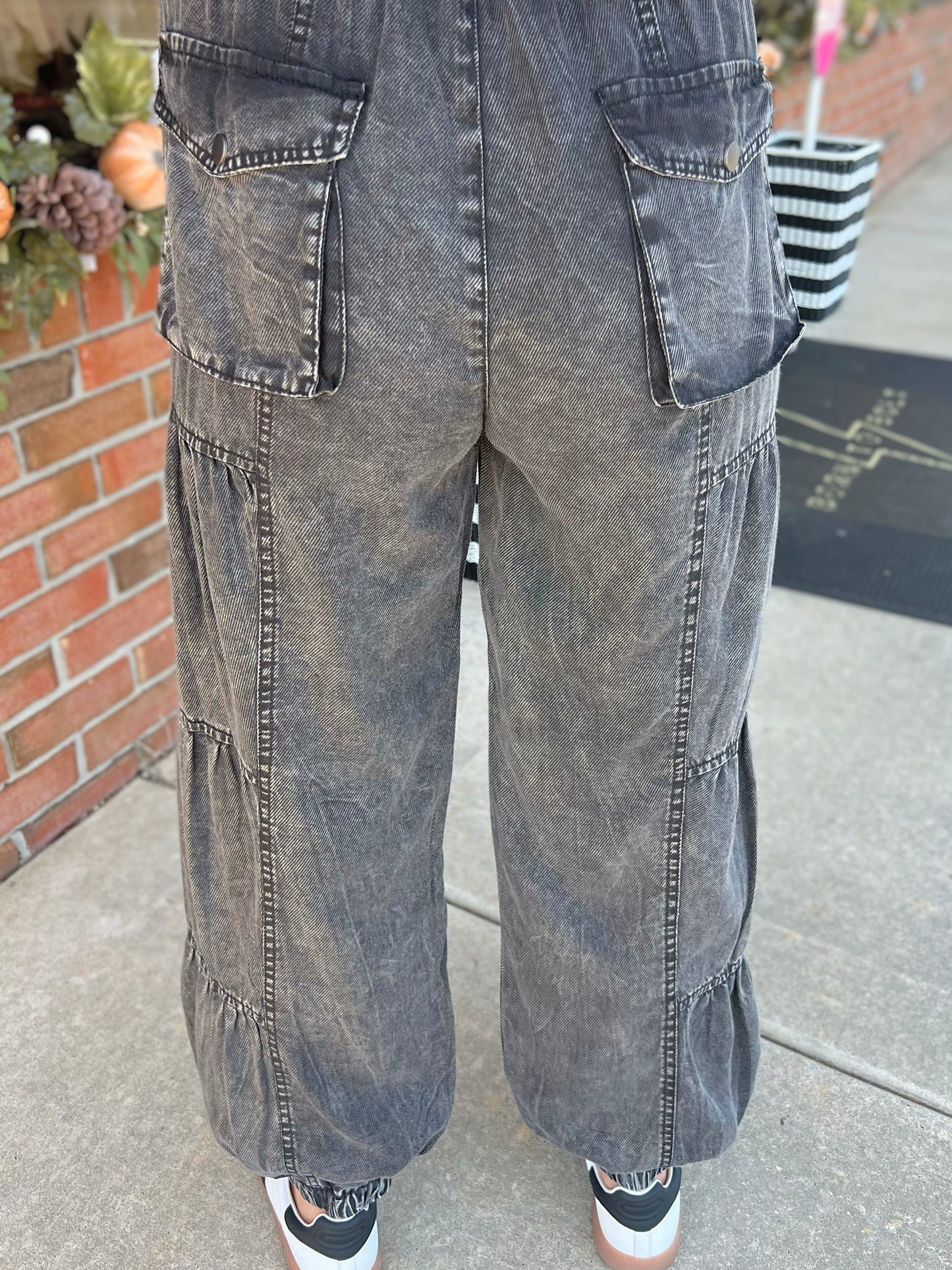 VH Tiered Twill Pants