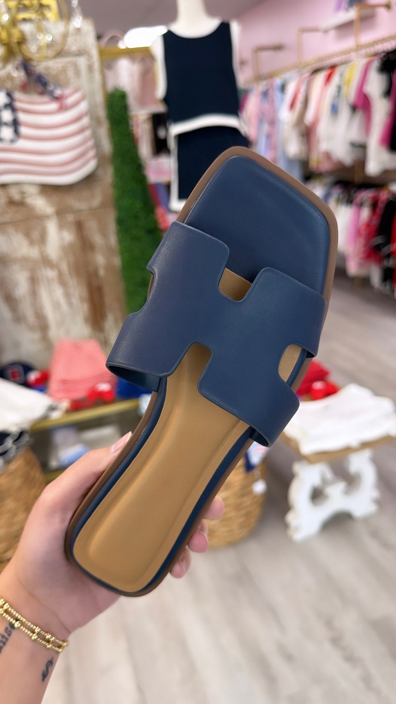 Hannah Sandals