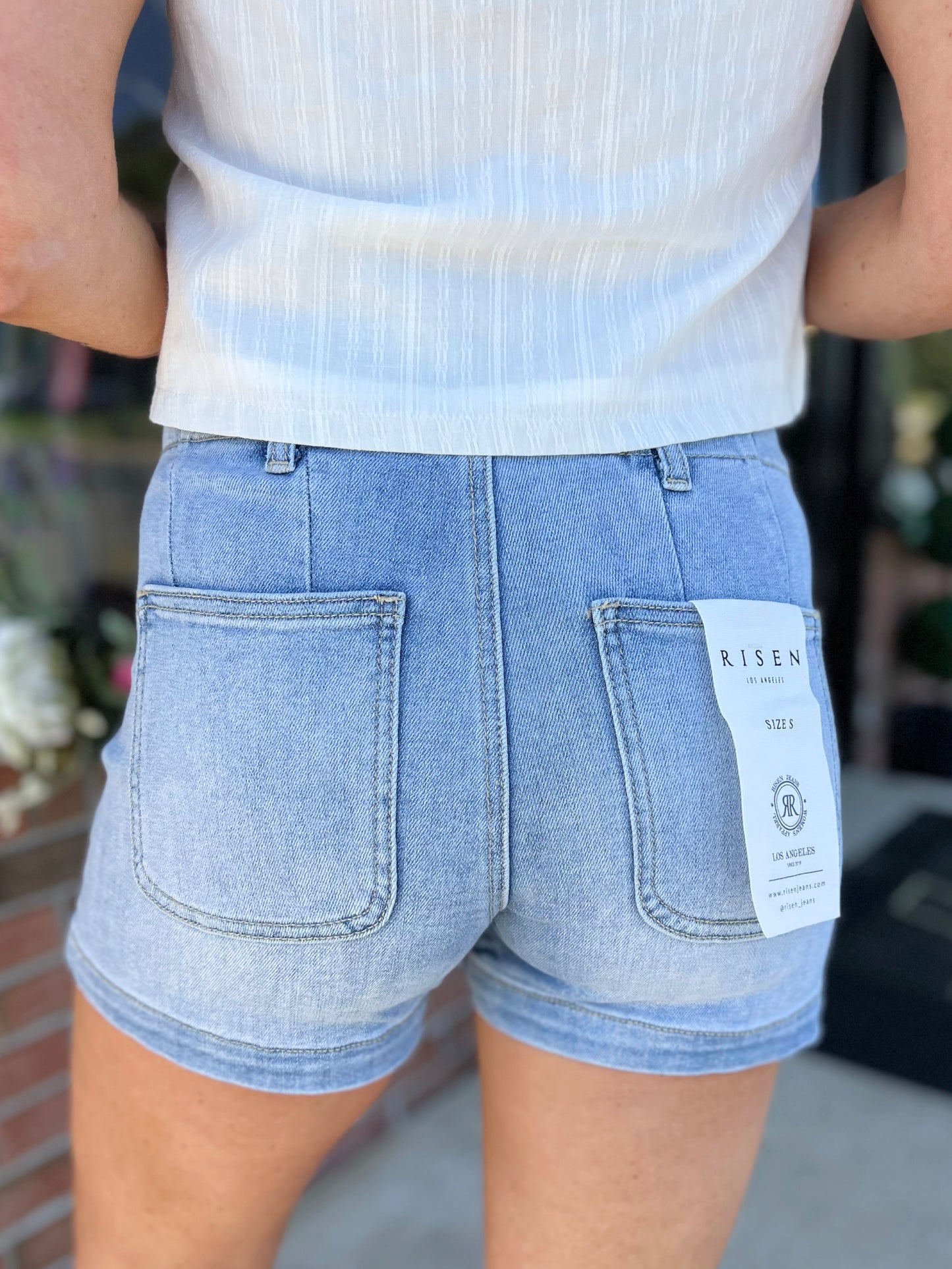 High Rise Detailed Seam Shorts