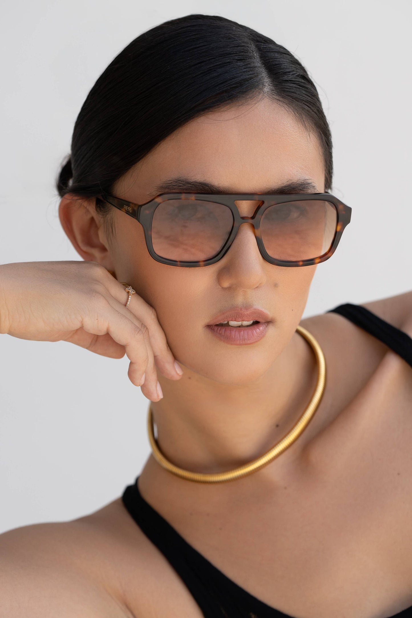 Havana Acetate Aviator Sunglasses: Tortoise/Brown