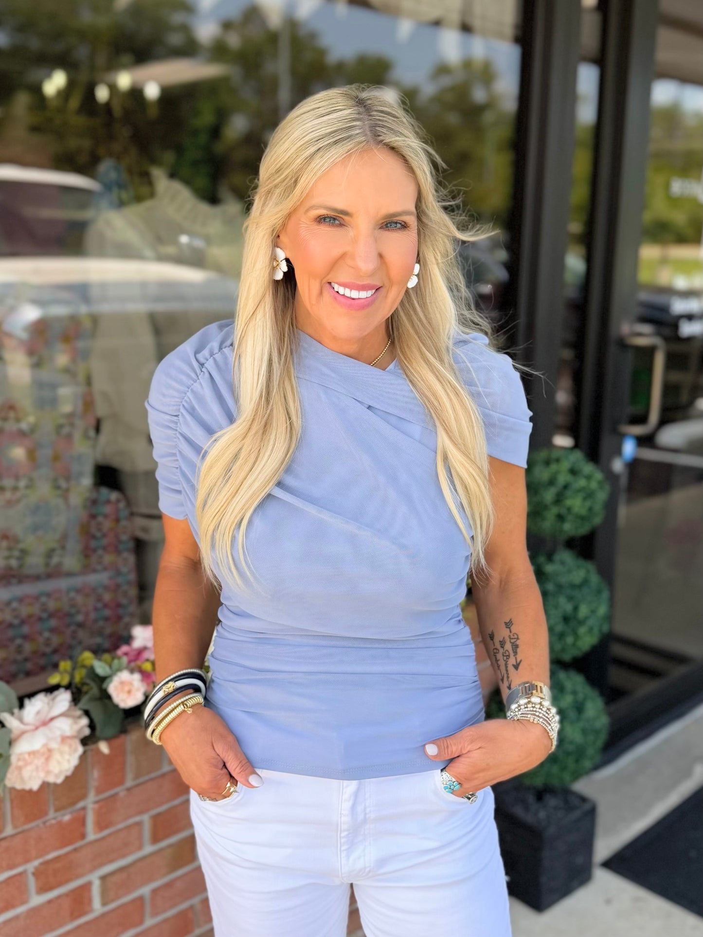 Asymmetrical Mesh Top
