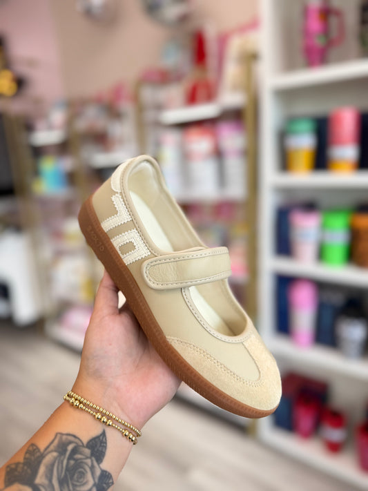 Back 70 Aya Beige Milk