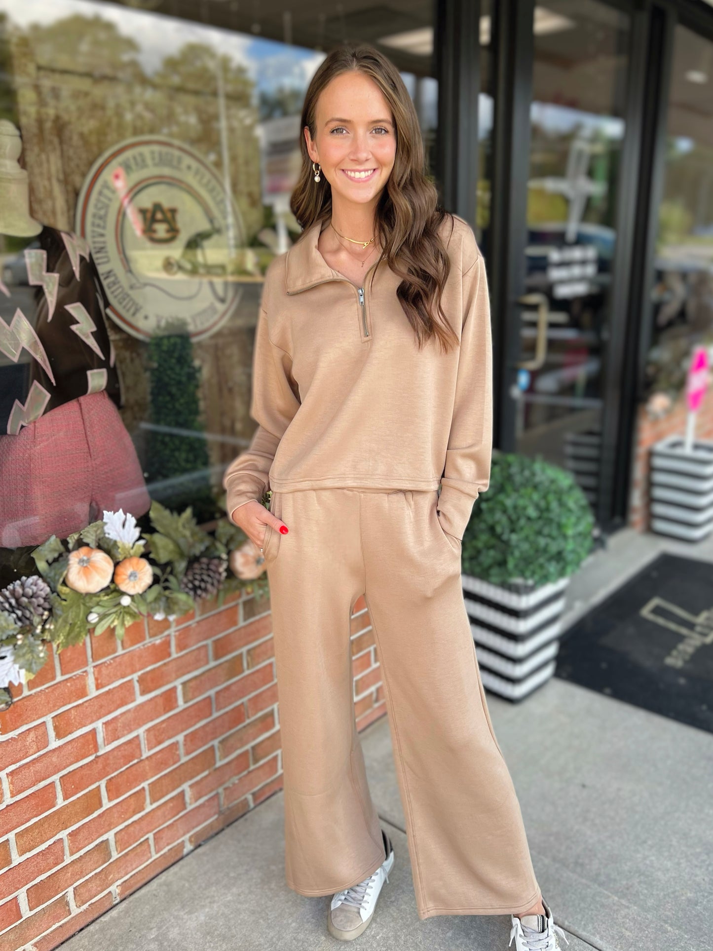 VH Caramel Cloud Fleece Flare Pant