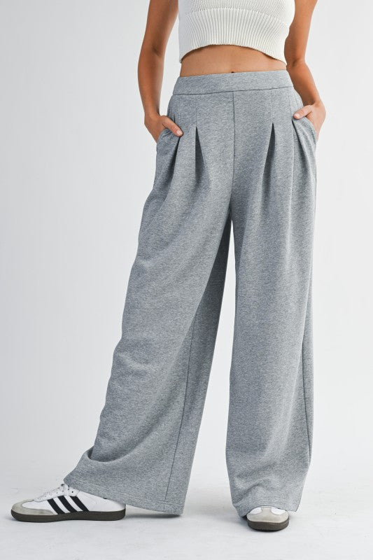 Pleated Wide Leg Sweatpants
