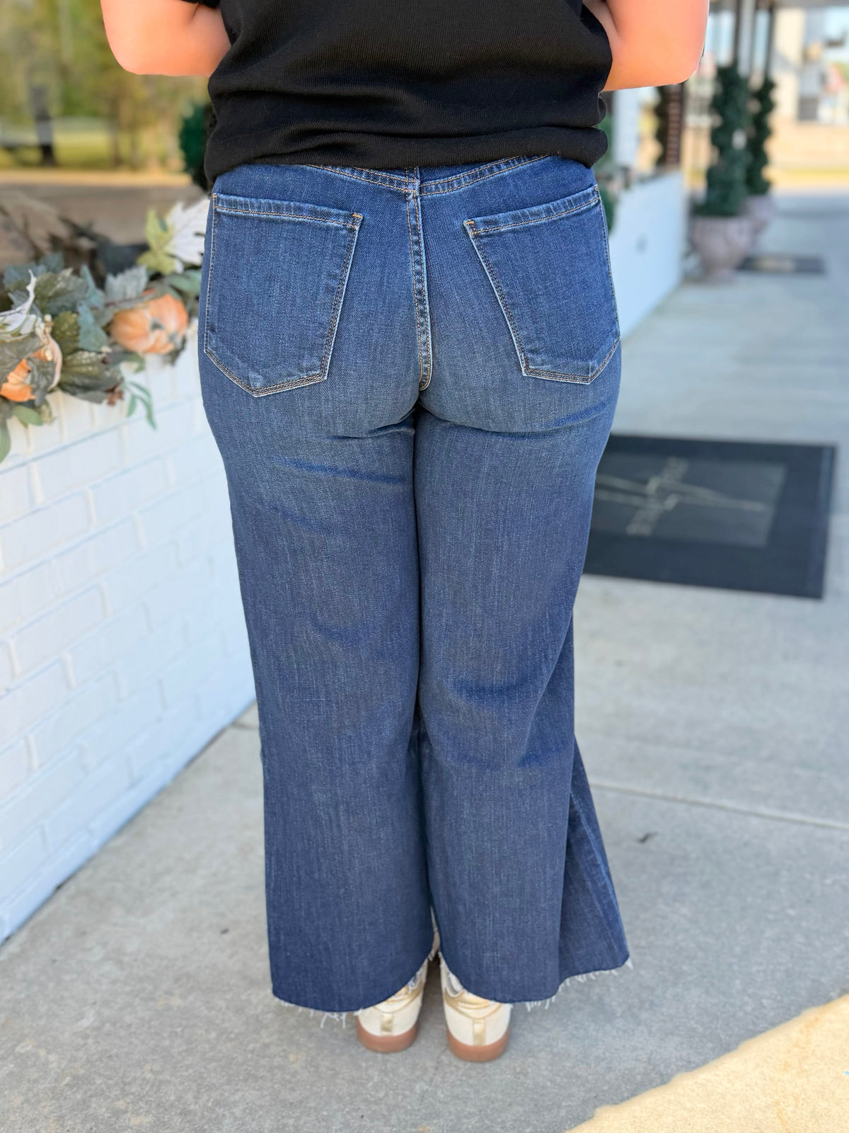 Kut Meg HR WL Front Pocket Inset
