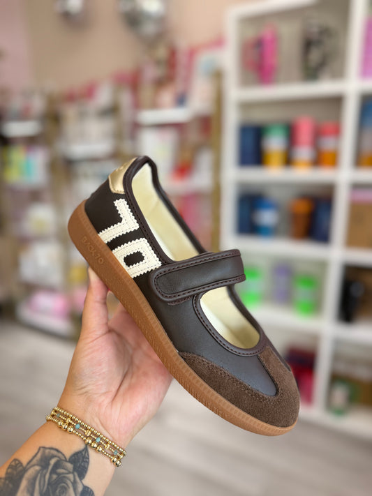 Back 70 Aya in Coffee Milk