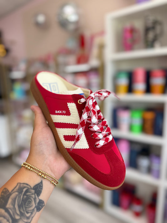 Back 70 Easter Red Milk