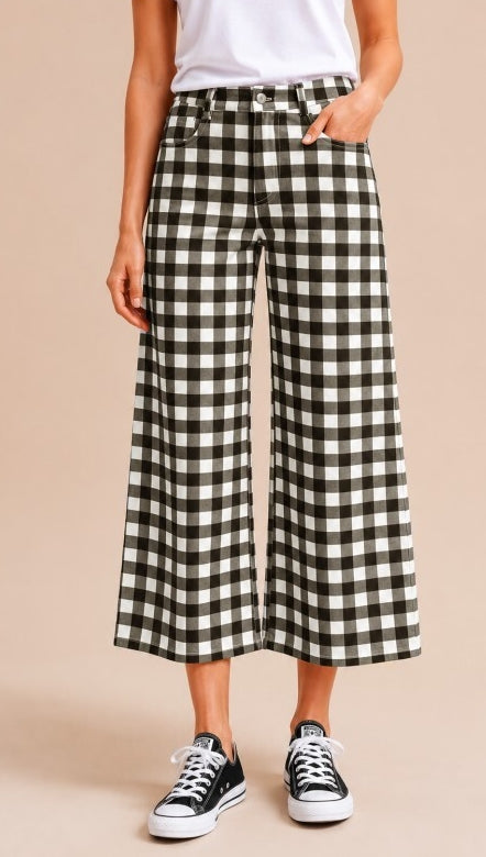 Wide Leg Gingham Pants