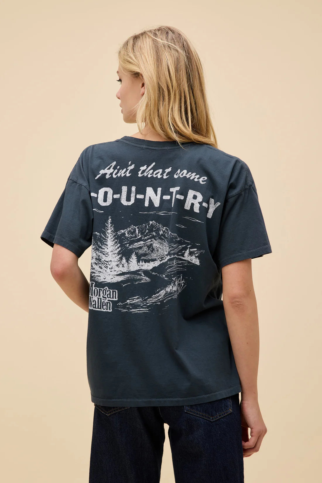 Daydreamer MW Merch Tee