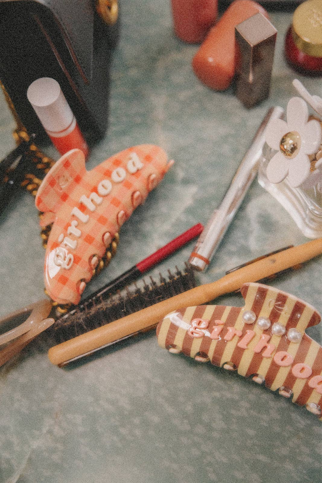 GIRLHOOD Claw Clips